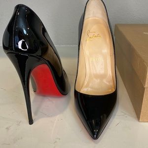 Christian Louboutin So Kate Patent Leather Pumps EU:39